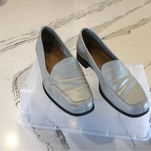 Naturalizer Cream Leather Shoes